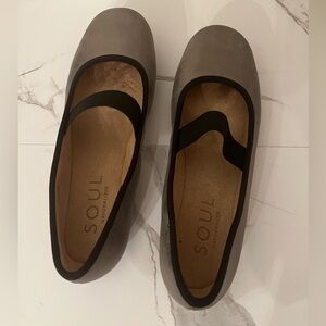 Soul Naturalizer 7M mary jane shoes